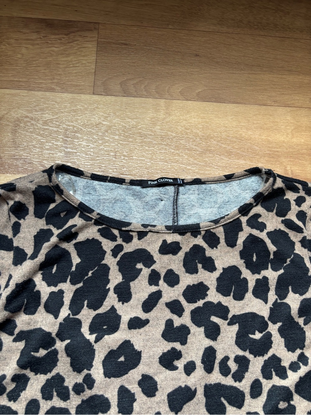 Pink Clover Brown Leopard Print Long Sleeve Top with Brown Elbow Patches - Picture 4 of 11